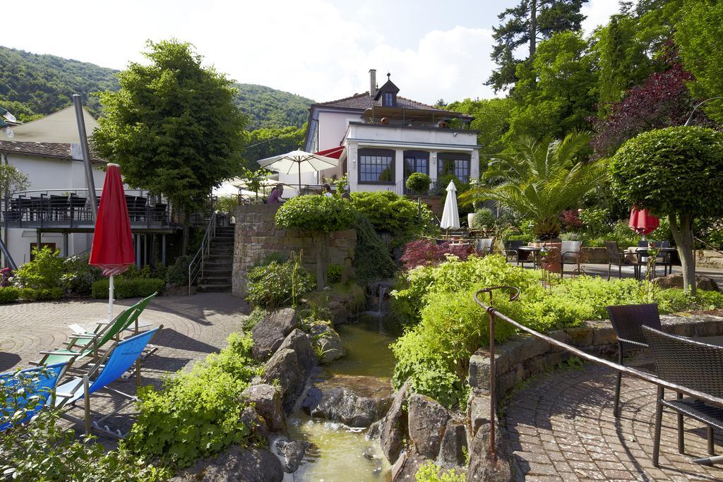 Sankt Annagut Hotel Burrweiler Exterior photo